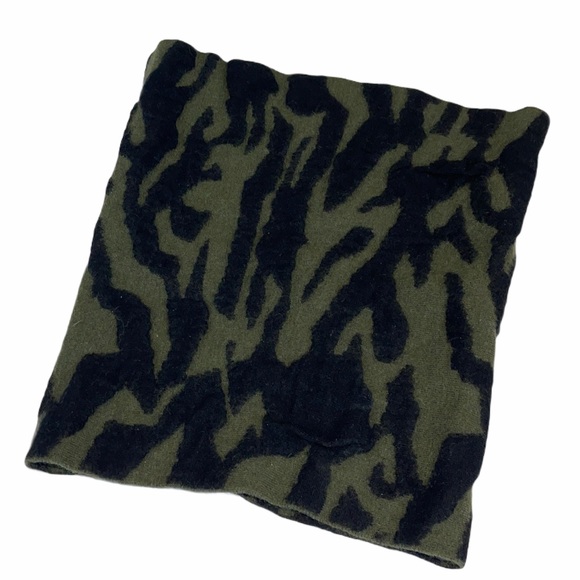 Sandro Accessories - Sandro green and black patterned wool neck warmer
